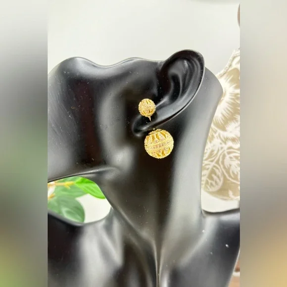 Glamorous Gold-Tone Double Sphere Drop Earrings ✨ - Picture 5 of 8